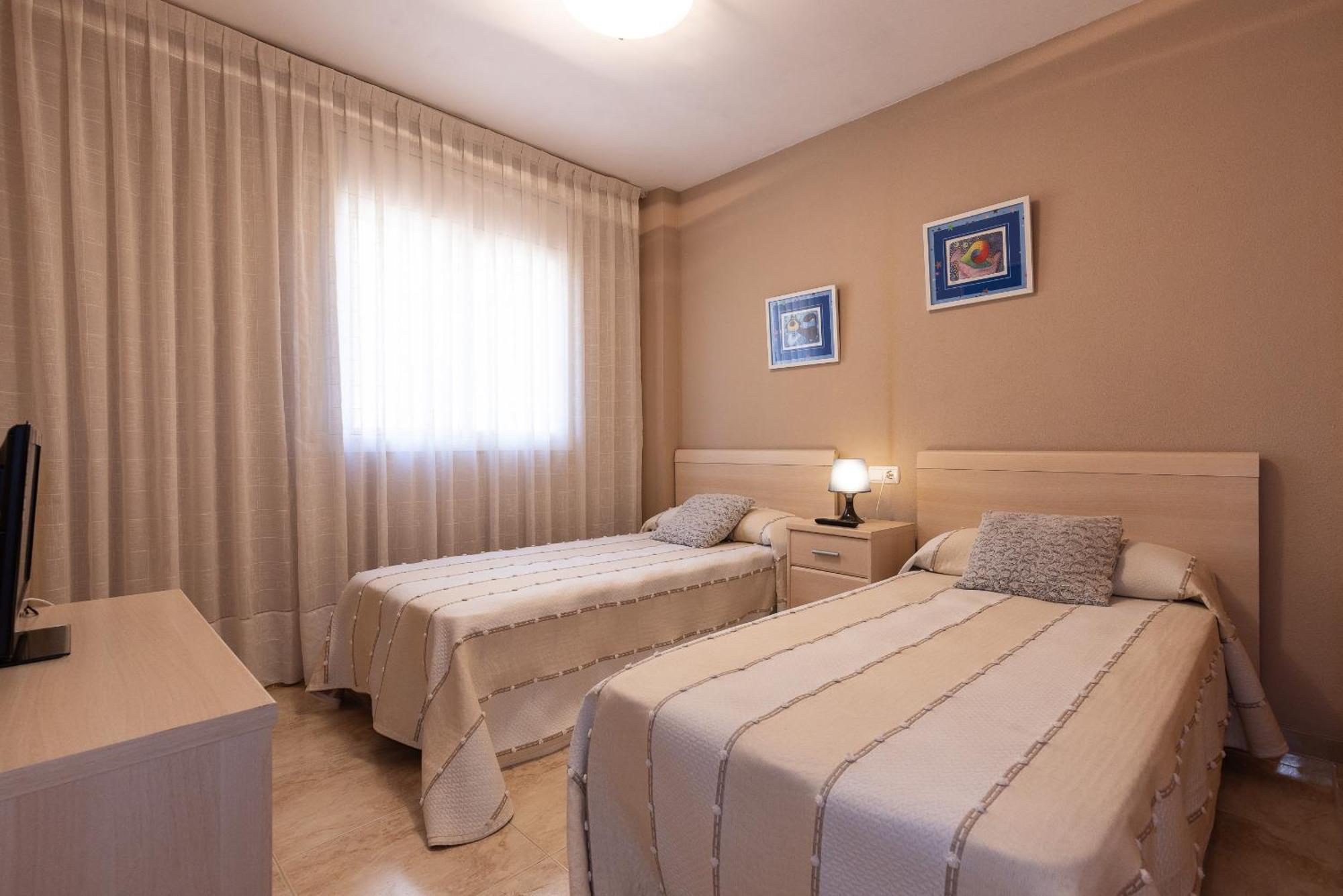 Uhc Golden Pineda Apartments La Pineda Eksteriør bilde